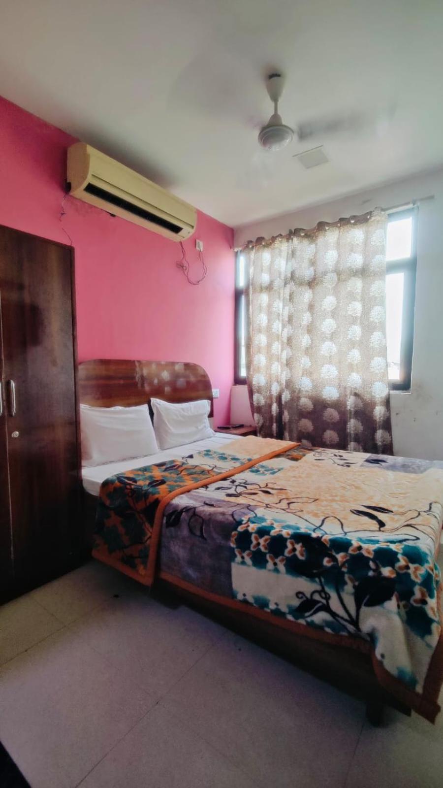 Bliss Bourn Lajpat Nagar Bed & Breakfast